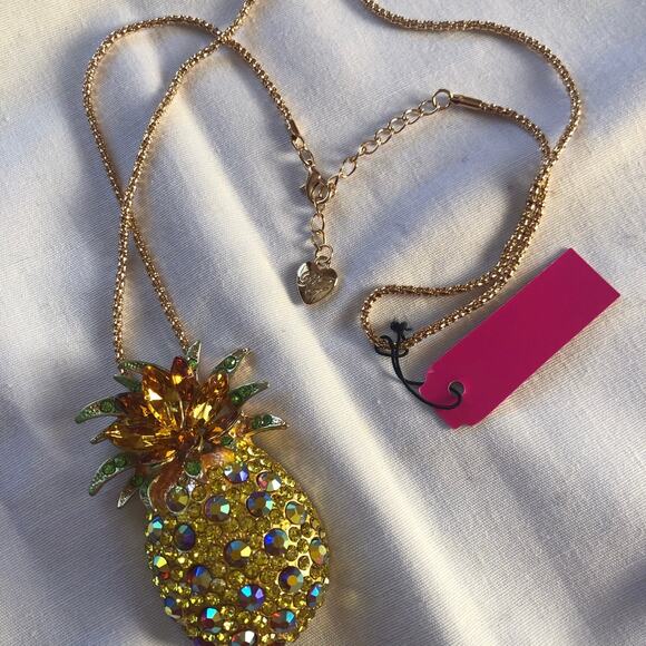 Betsey Johnson Pineapple Pendant Necklace Rhinestone Crusted Fruit Salad NWT - Picture 5 of 8